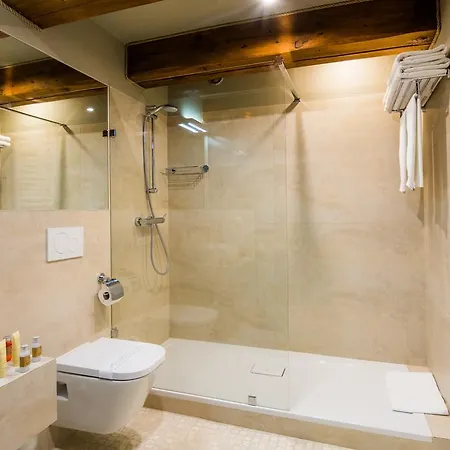Armada Aparthotel 4*