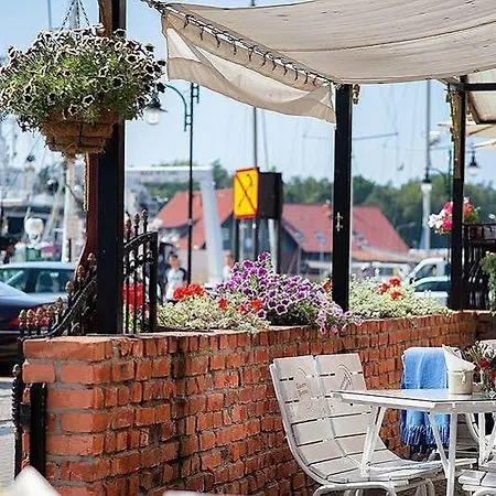 Armada Aparthotel 3*